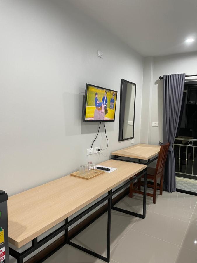 โรงแรมนิยม เอสทีเอ็น 2 - Niyom Stn 2 Hotel Ban Phue ภายนอก รูปภาพ